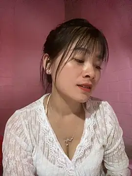 One-nice online show from November 22, 2025, 5:39 am