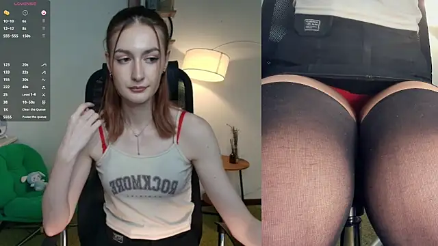 Snapshot of EasterBlink chatting on February 9, 2026, 9:57 am EasterBlink online show from February 9, 2026, 9:57 am