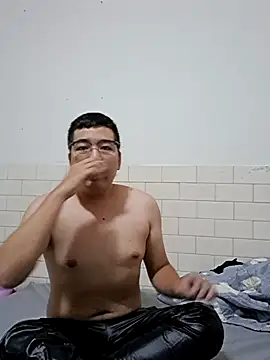 gary0213 online show from September 9, 2025, 2:05 pm