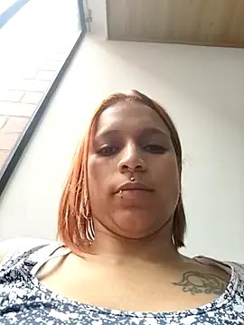 Zoe73  online show from October 18, 2025, 8:09 pm