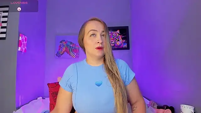 Snapshot of scarletmorgan2218 chatting on September 25, 2025, 6:11 pm scarletmorgan2218 online show from September 25, 2025, 6:11 pm