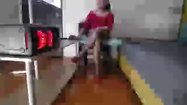 LADY-IN-BLACK online show from October 2, 2025, 3:52 pm