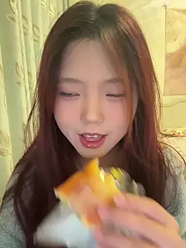 Snapshot of mimi9420 chatting on November 2, 2025, 4:31 pm mimi9420 online show from November 2, 2025, 4:31 pm