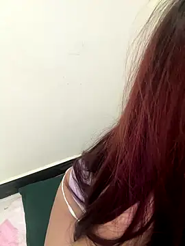 Snapshot of mimi9420 chatting on November 21, 2025, 1:32 pm mimi9420 online show from November 21, 2025, 1:32 pm