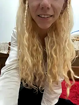 Bruna551 online show from November 7, 2025, 3:06 am