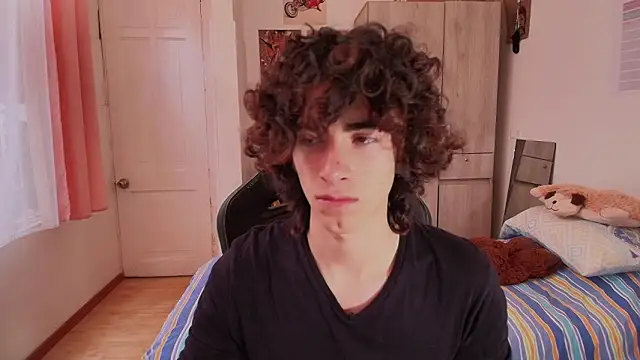 Nude Boy18 online show from March 20, 2026, 9:30 pm