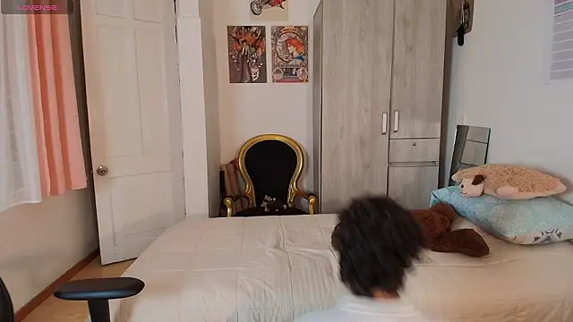 Nude Boy18 online show from March 30, 2026, 9:05 pm