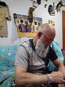 barbaszztop online show from May 19, 2026, 5:25 am