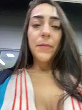 lucioliveira online show from September 10, 2025, 3:06 am