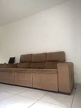 lucioliveira online show from February 4, 2026, 2:12 pm