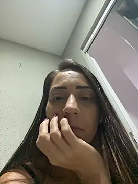 Snapshot of lucioliveira chatting on March 10, 2026, 1:43 am lucioliveira online show from March 10, 2026, 1:43 am