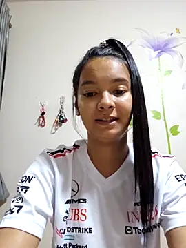 Natural Asian Girl online show from September 27, 2025, 2:11 pm