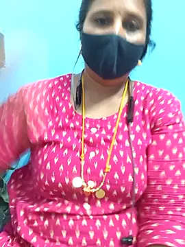 Snapshot of Tamil_Sweety chatting on November 17, 2025, 4:35 pm Tamil Sweety online show from November 17, 2025, 4:35 pm