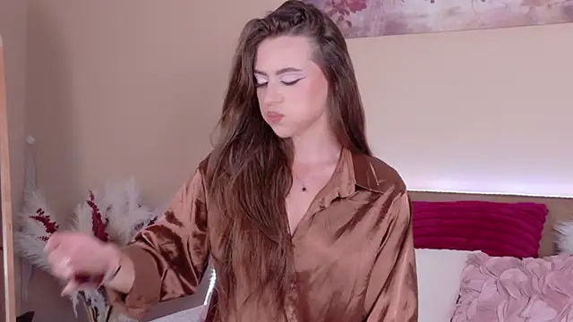 Sienna Voss online show from April 4, 2026, 9:56 pm