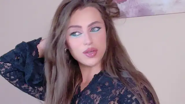 Snapshot of Sienna_Voss chatting on April 30, 2026, 8:37 pm Sienna Voss online show from April 30, 2026, 8:37 pm