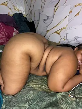 chubbybbw18 online show from March 17, 2026, 5:44 am