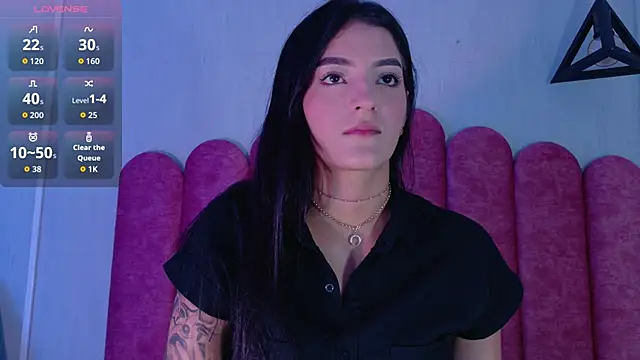 Snapshot of EmmyVega_ chatting on October 23, 2025, 1:21 pm EmmyVega online show from October 23, 2025, 1:21 pm