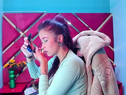 Snapshot of Kataleya_Luck chatting on November 16, 2025, 3:45 am Kataleya Luck online show from November 16, 2025, 3:45 am