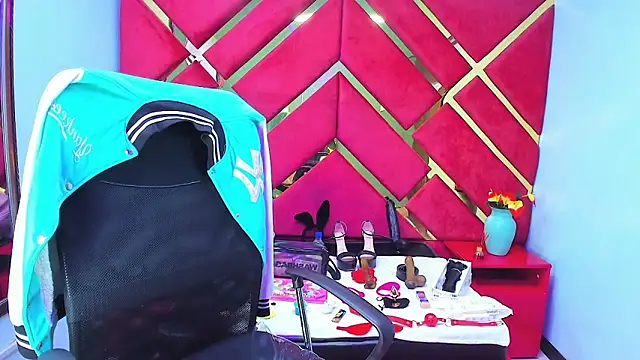 Snapshot of Kataleya_Luck chatting on November 23, 2025, 3:39 am Kataleya Luck online show from November 23, 2025, 3:39 am