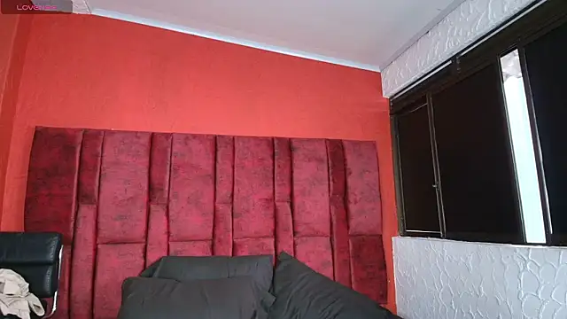 LilithVibe  online show from January 17, 2026, 1:49 pm