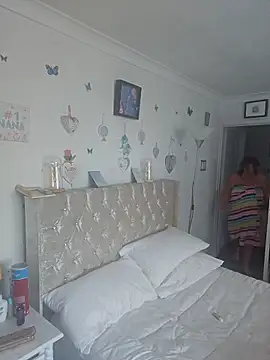 Angeldelightt online show from October 20, 2025, 11:43 am