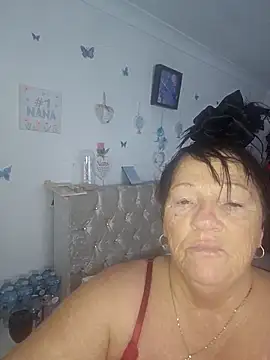 Angeldelightt online show from October 28, 2025, 3:25 pm