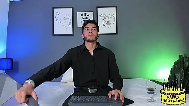 Tylerffoxx online show from April 22, 2026, 9:05 pm