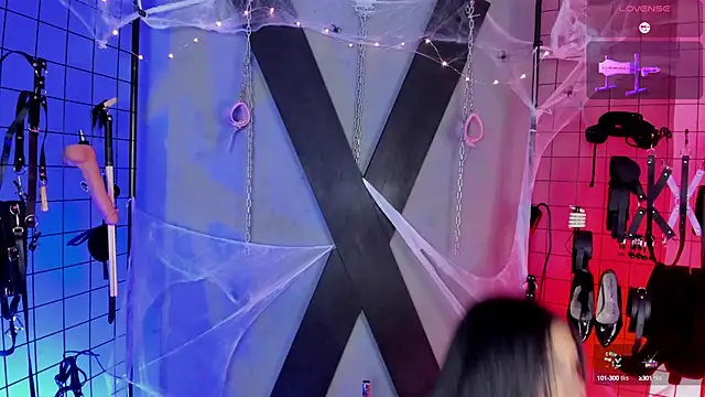 VictoryaLiah BDSM online show from October 10, 2025, 12:37 pm