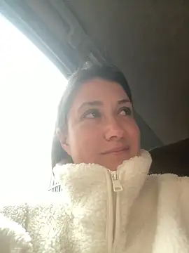 Snapshot of Abby-LS chatting on January 6, 2026, 6:00 pm Abby-LS online show from January 6, 2026, 6:00 pm