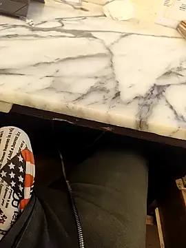 hotboy43339 online show from February 1, 2026, 2:43 am