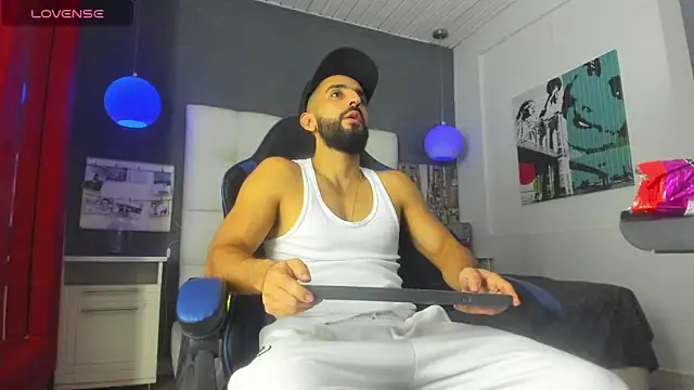 Yiyo10  online show from February 20, 2026, 4:09 am