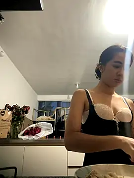 Kassie Collins online show from September 26, 2025, 11:09 pm