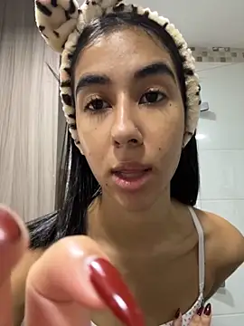 Kassie Collins online show from November 11, 2025, 8:42 pm