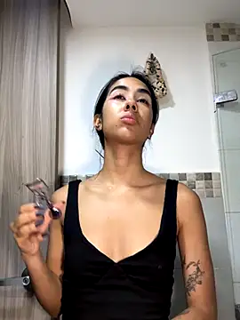 Kassie Collins online show from November 21, 2025, 10:52 pm