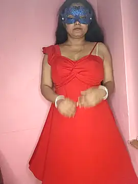 MEERAcle online show from October 31, 2025, 5:47 pm