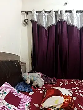 MEERAcle online show from March 12, 2026, 2:23 pm