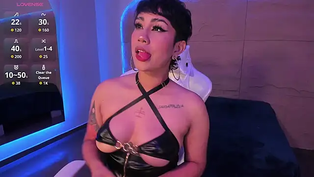 Snapshot of ZahaRose chatting on October 18, 2025, 4:37 am ZahaRose online show from October 18, 2025, 4:37 am