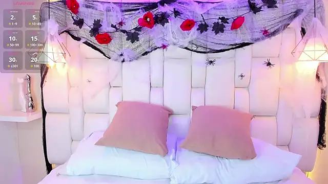 HannaPotther online show from October 31, 2025, 11:33 am