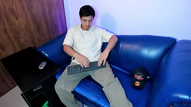 juanmechanic  online show from November 12, 2025, 3:01 pm