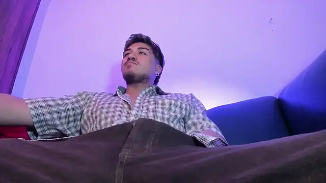 juanmechanic  online show from February 25, 2026, 4:44 am