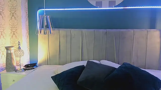  Maccaa  online show from October 24, 2025, 12:23 pm