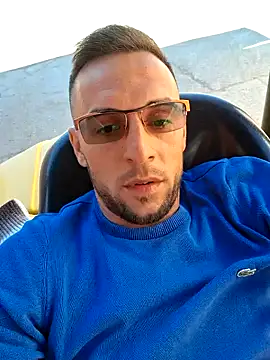 Necunoscutul001 online show from September 20, 2025, 7:42 am