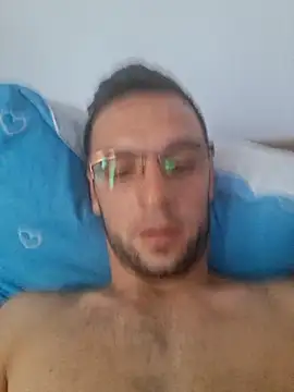 Necunoscutul001 online show from October 6, 2025, 7:17 am