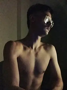 Mago666  online show from December 18, 2025, 2:17 am