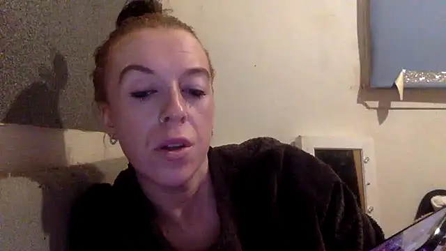 Bellababexox online show from March 12, 2026, 2:29 am