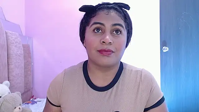 AndreaSweet2 online show from September 8, 2025, 7:46 pm