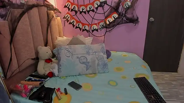 AndreaSweet2 online show from October 20, 2025, 7:36 pm