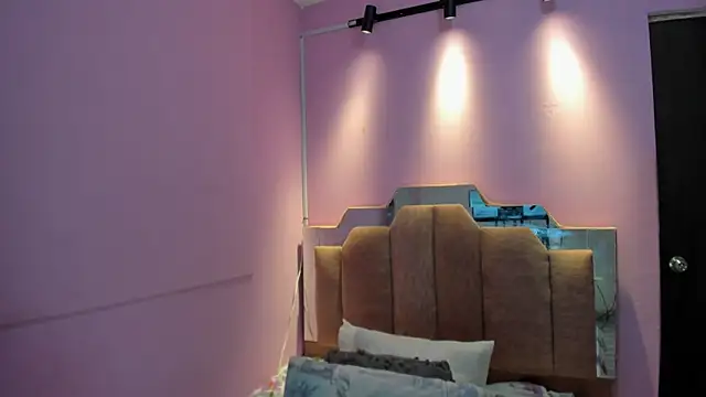 AndreaSweet2 online show from February 25, 2026, 7:56 pm