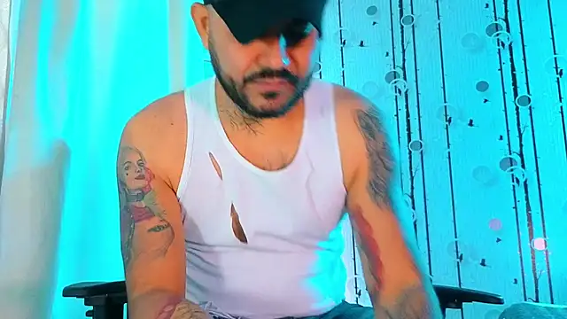 AlphaDrip online show from November 11, 2025, 12:16 pm