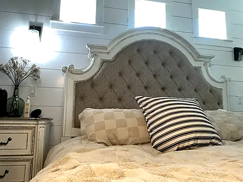 Snapshot of LexLynnFullThrottle chatting on October 30, 2025, 4:08 pm LexLynnFullThrottle online show from October 30, 2025, 4:08 pm